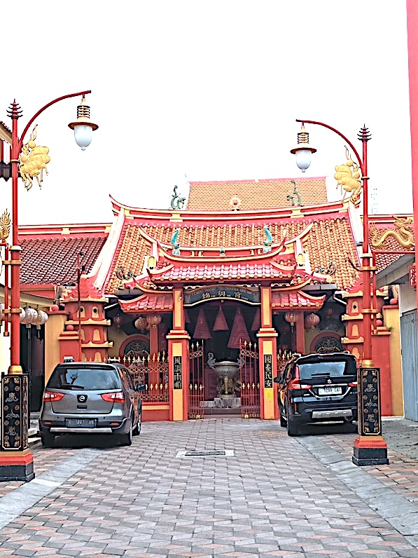 Lamp posts along streets in Kampung Pecinan